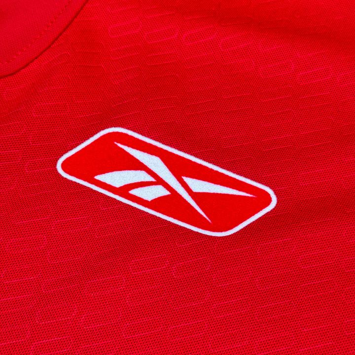 Arsenal 2004/05 Local