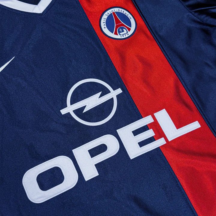 Paris Saint-Germain 2001/02 Local