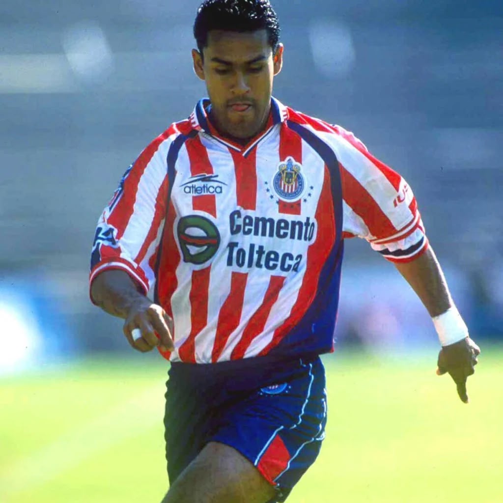 Chivas 1999/00 local